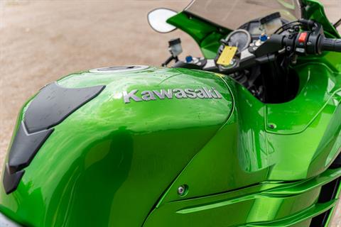 2013 Kawasaki Ninja® ZX™-14R in Houston, Texas - Photo 13