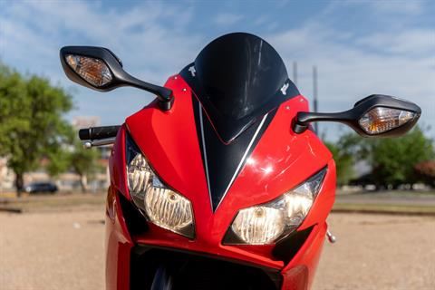 2015 Honda CBR®1000RR ABS in Houston, Texas - Photo 8
