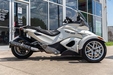 2014 Can-Am Spyder® ST SE5 in Houston, Texas - Photo 3