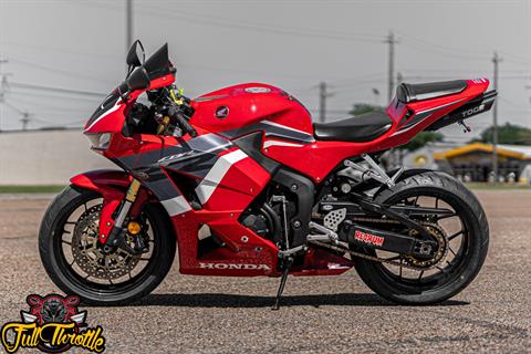 2021 Honda CBR600RR in Houston, Texas - Photo 11