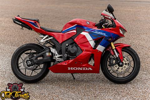 2021 Honda CBR600RR in Houston, Texas - Photo 2