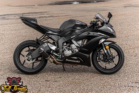 2015 Kawasaki Ninja® ZX™-6R ABS in Houston, Texas - Photo 2