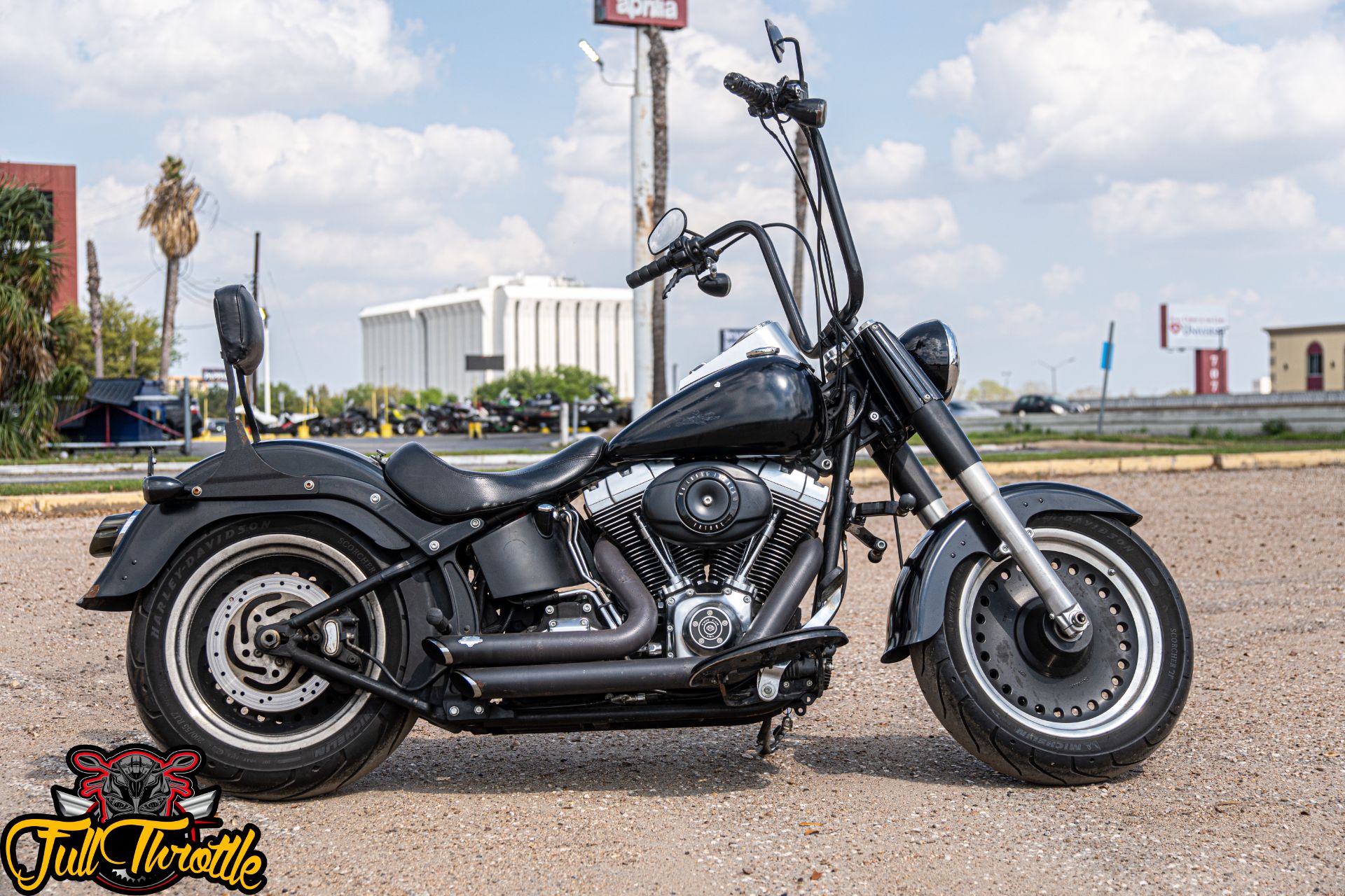 2010 Harley-Davidson Softail® Fat Boy® Lo in Houston, Texas - Photo 2