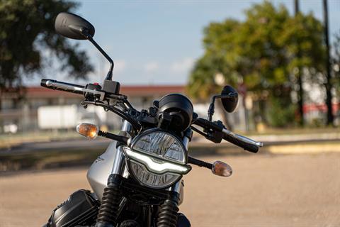 2022 Moto Guzzi V7 Stone in Houston, Texas - Photo 10