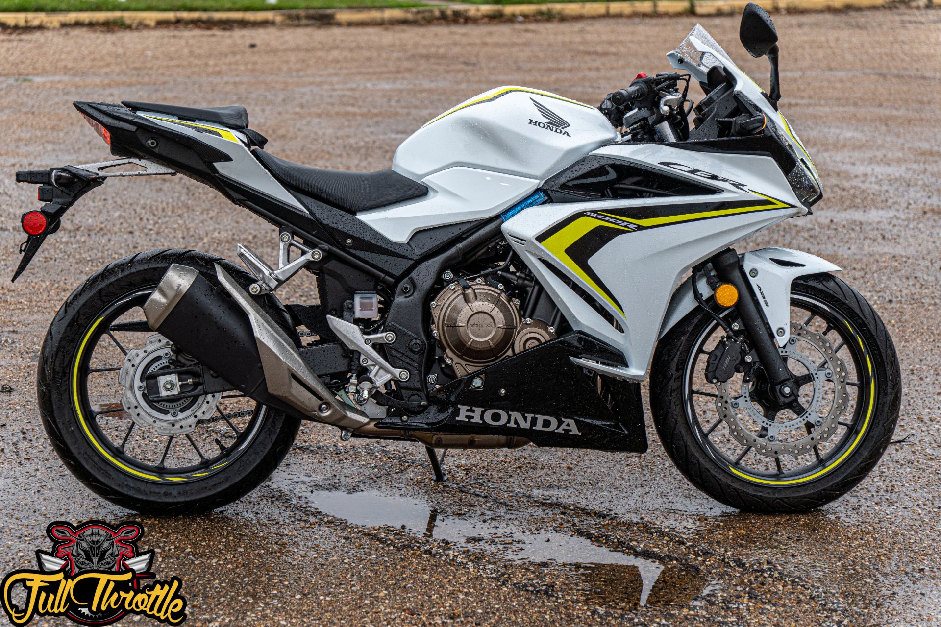 2021 Honda CBR500R ABS in Houston, Texas - Photo 2