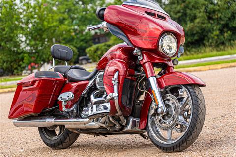 2016 Harley-Davidson CVO™ Street Glide® in Houston, Texas - Photo 1
