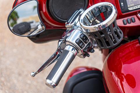 2016 Harley-Davidson CVO™ Street Glide® in Houston, Texas - Photo 17