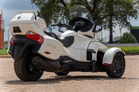 2018 Can-Am Spyder RT SM6 in Houston, Texas - Photo 3