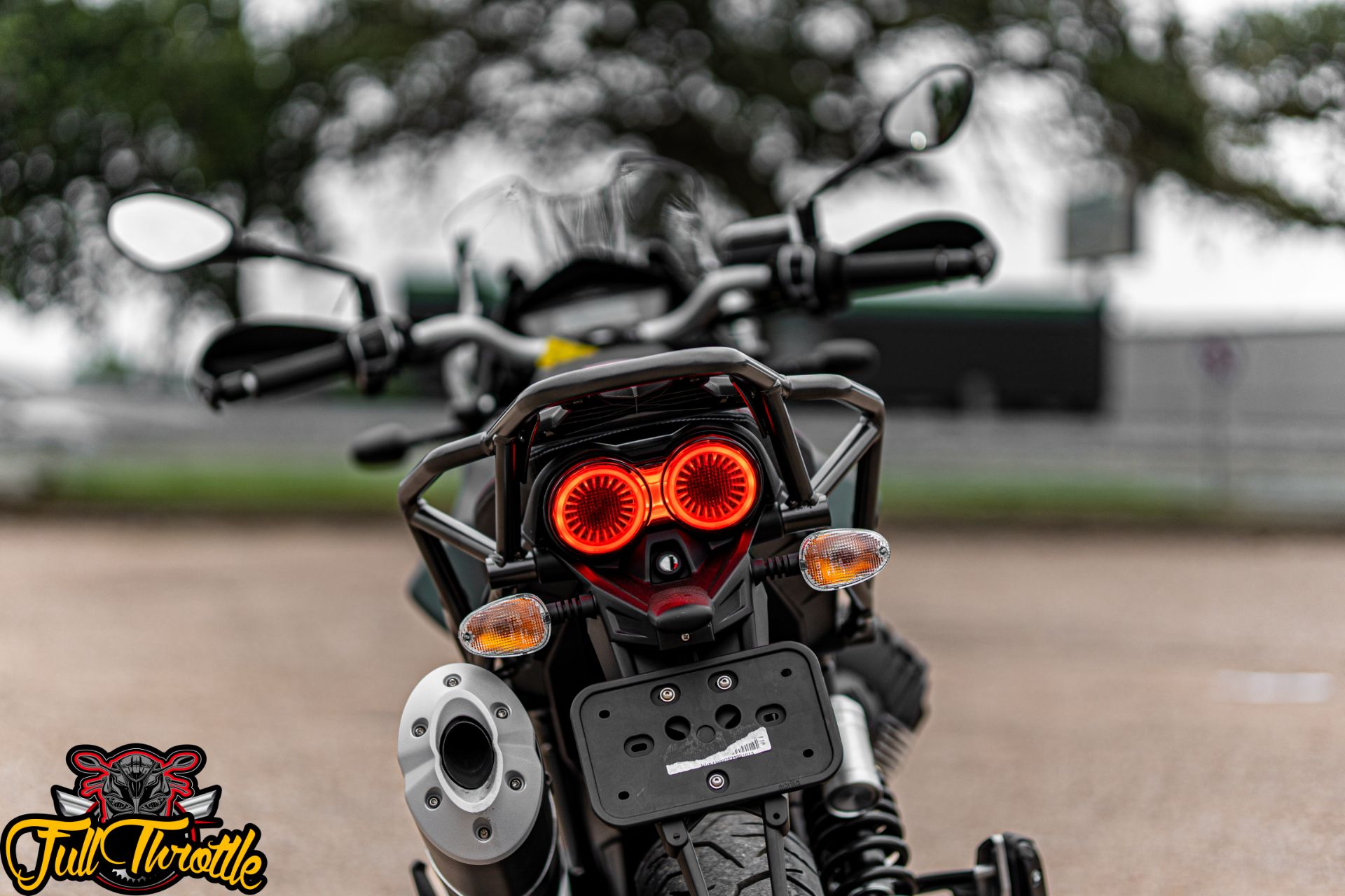 2023 Moto Guzzi V85 TT in Houston, Texas - Photo 4