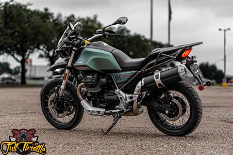 2023 Moto Guzzi V85 TT in Houston, Texas - Photo 5