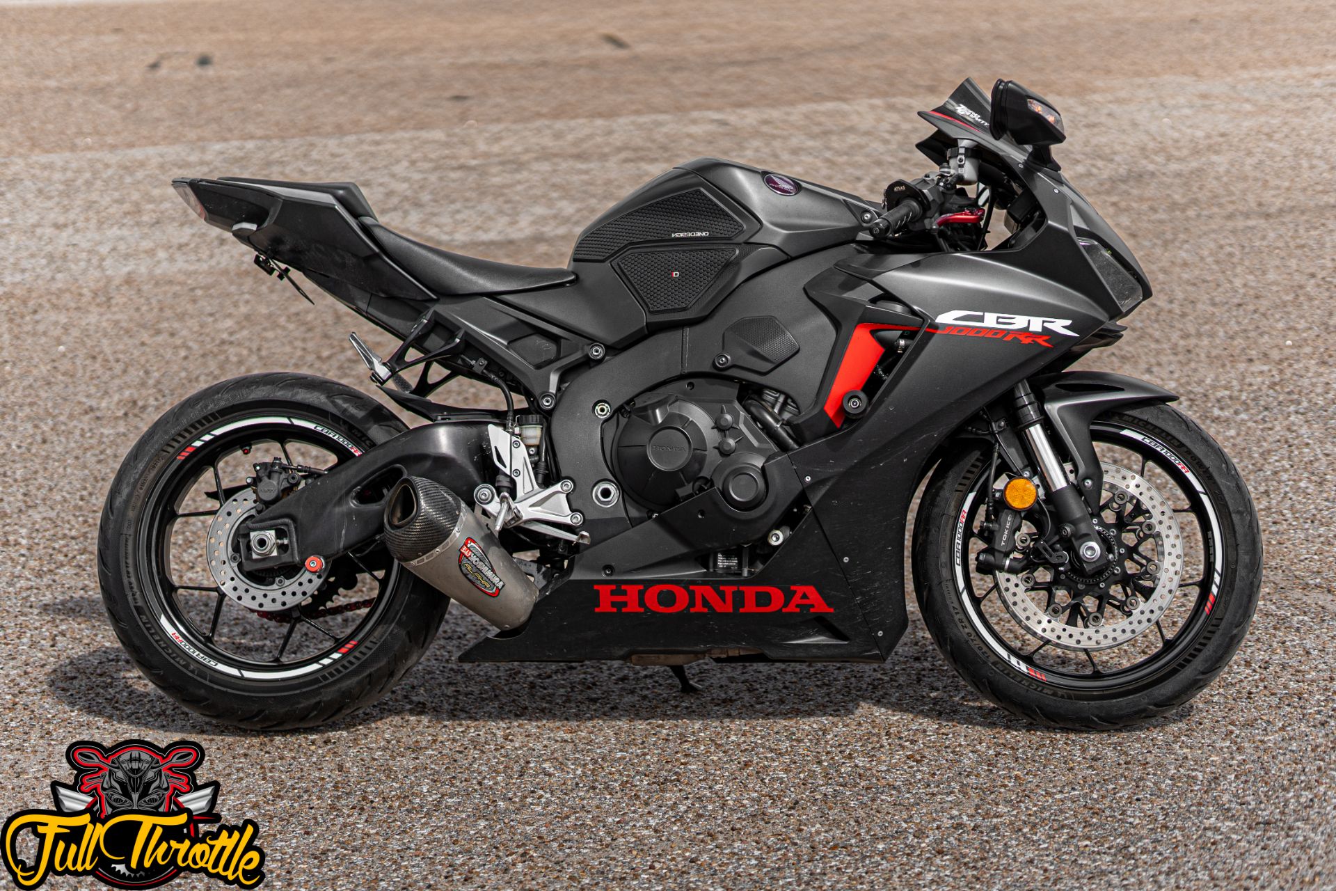 2017 Honda CBR1000RR ABS in Houston, Texas - Photo 2