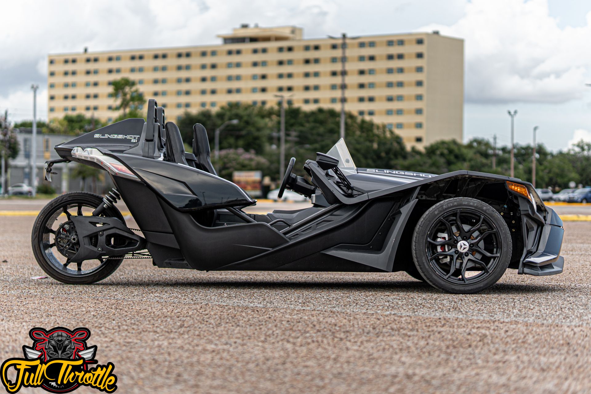 2021 Polaris SLINGSHOT SL AUTODRIVE in Houston, Texas - Photo 2