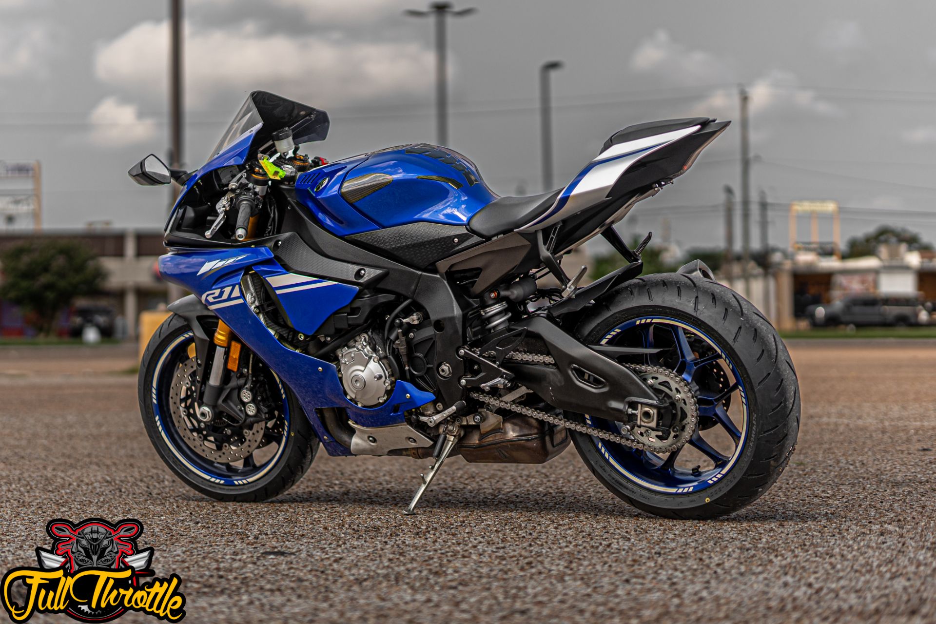 2015 Yamaha YZF-R1 in Houston, Texas - Photo 17