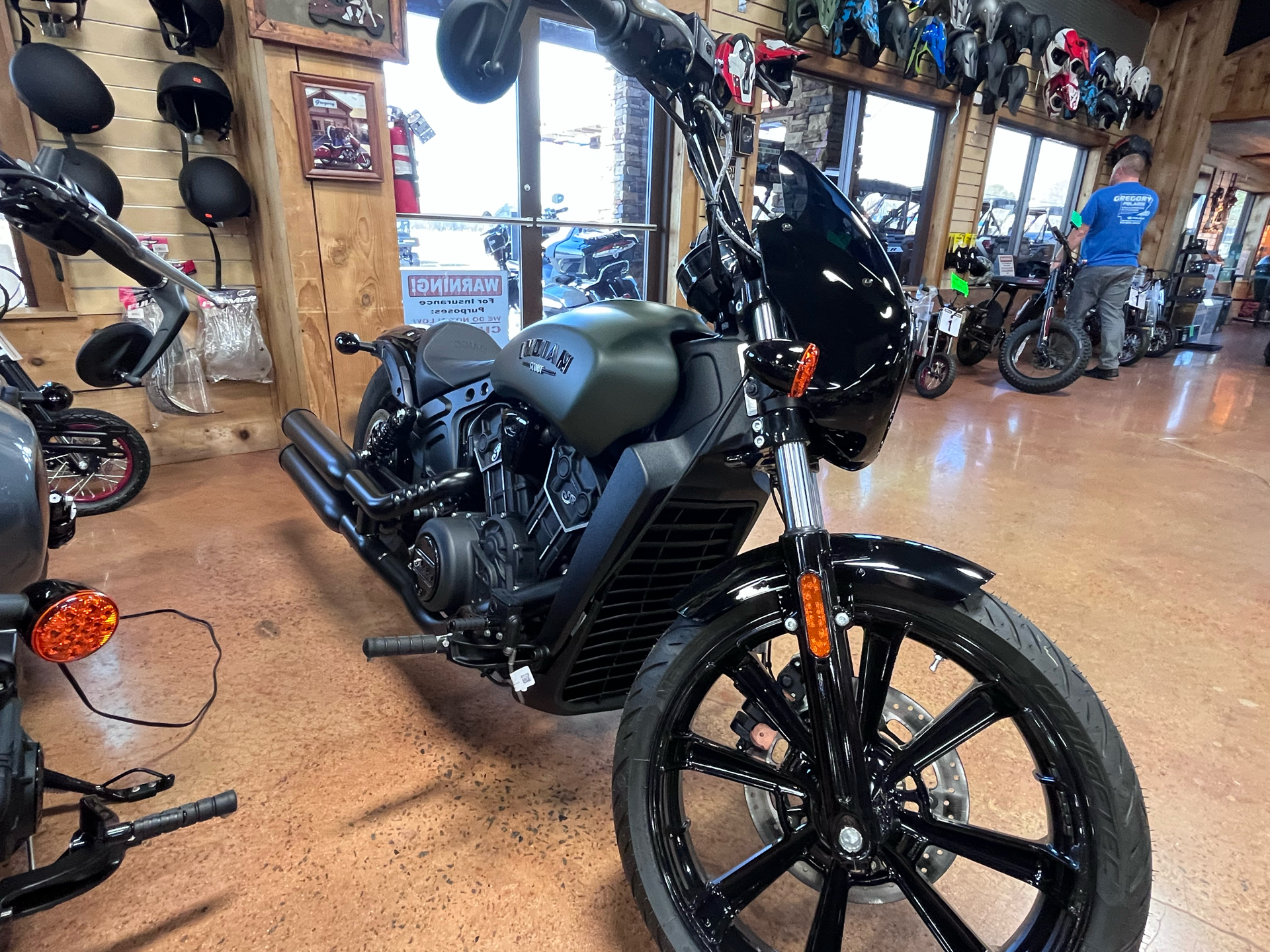 2022 Indian Motorcycle Scout® Rogue ABS in Jacksonville, Arkansas - Photo 2