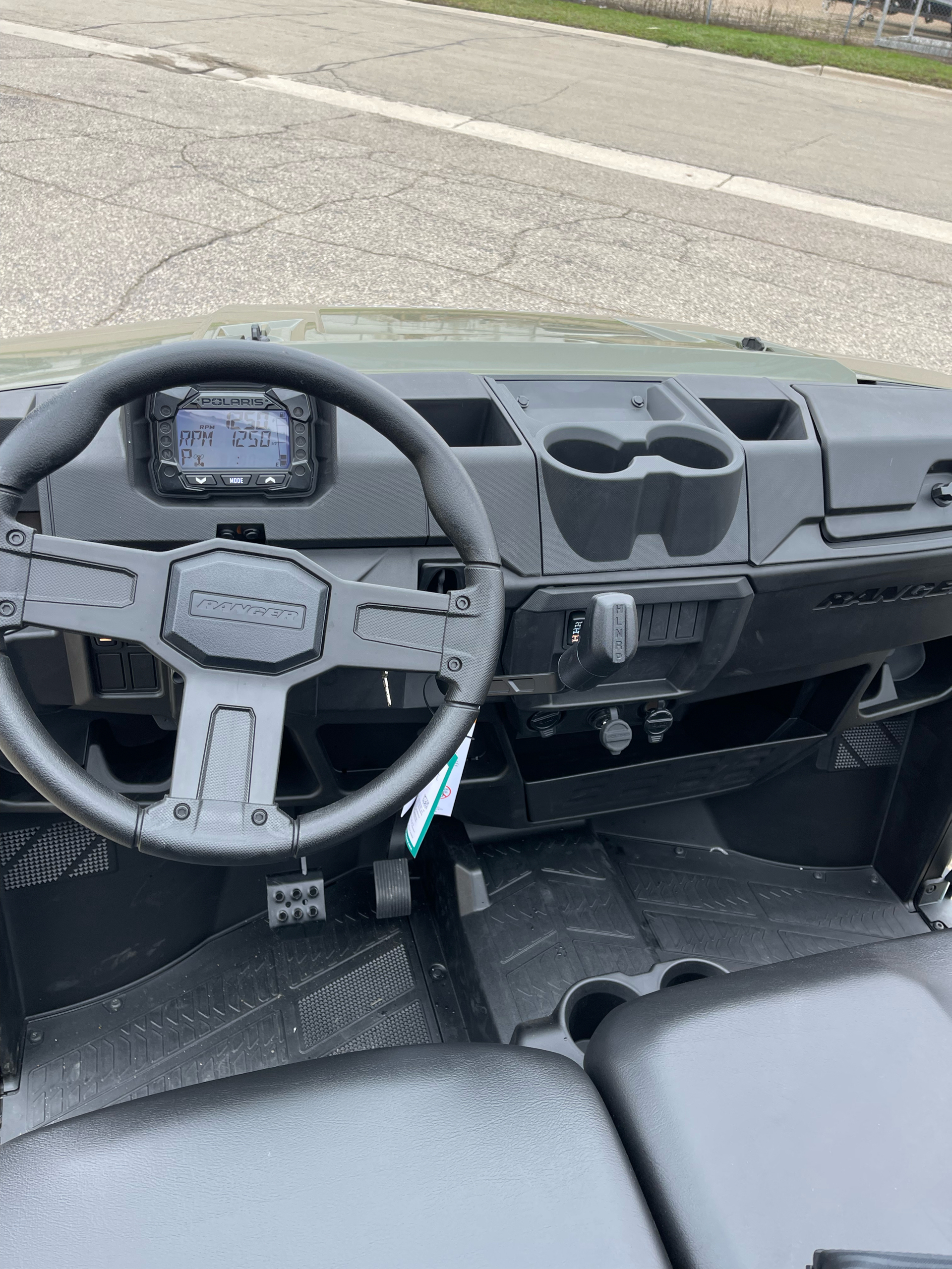 2025 Polaris Ranger 1000 EPS in Albert Lea, Minnesota - Photo 5