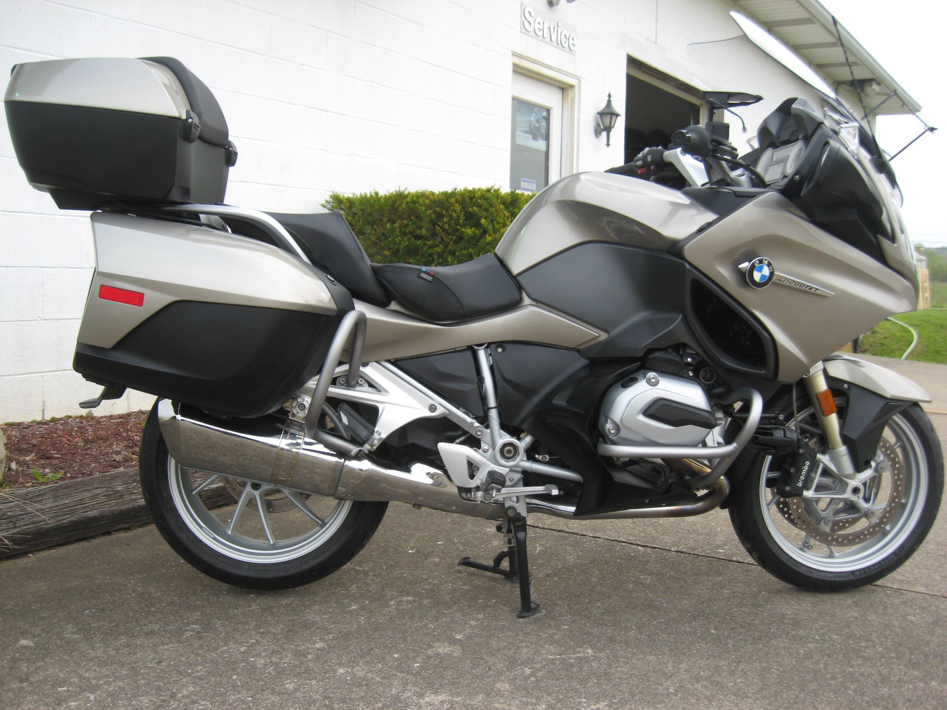 2016 BMW R1200RT in New Philadelphia, Ohio - Photo 1