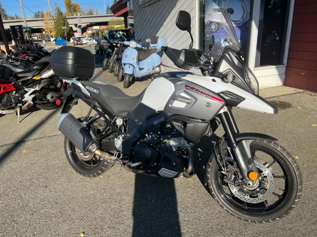 2018 Suzuki V-Strom 1000 in Bellevue, Washington - Photo 3