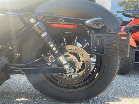 2015 Harley-Davidson Iron 883™ in Sanford, Florida - Photo 11