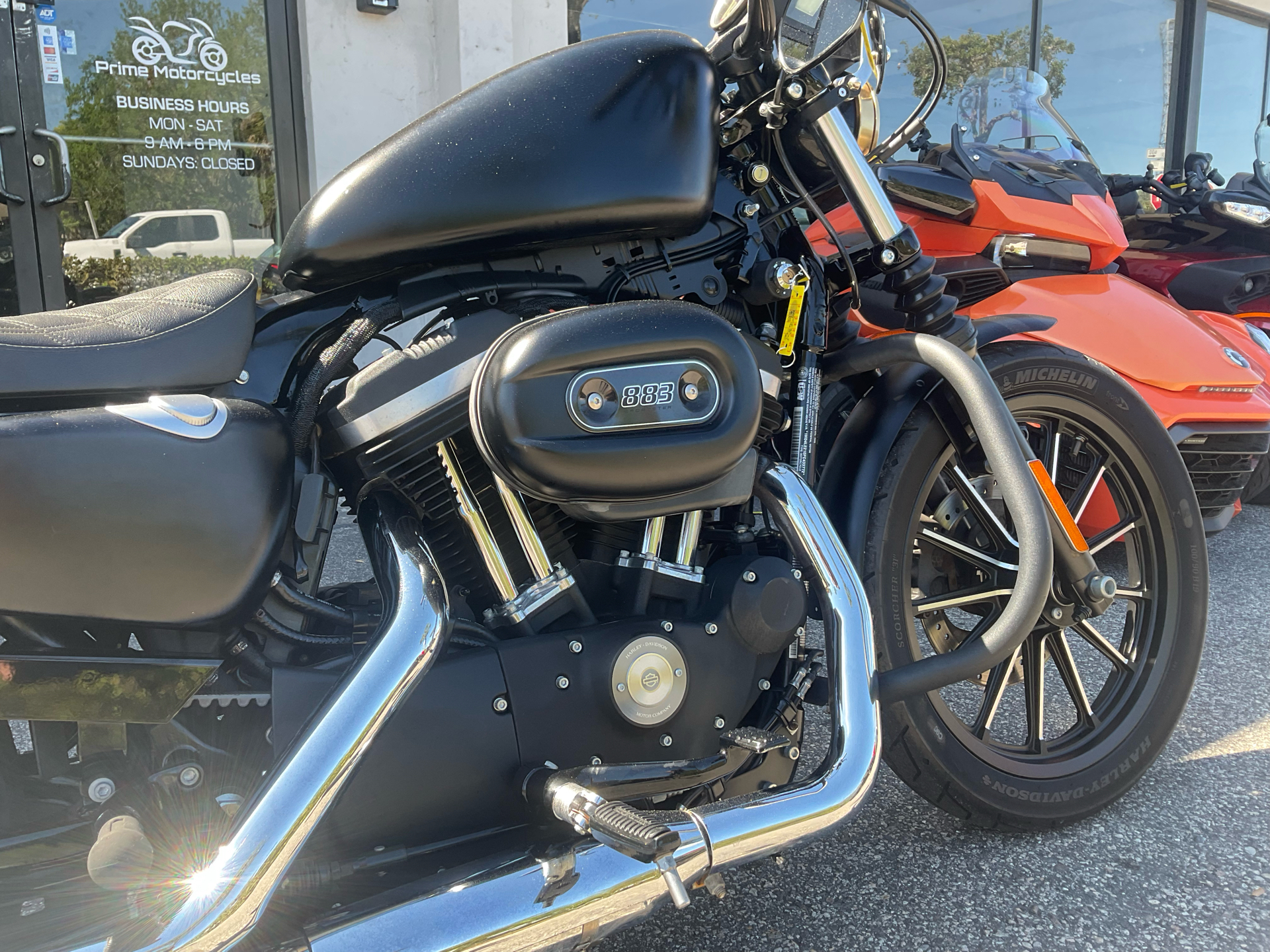 2015 Harley-Davidson Iron 883™ in Sanford, Florida - Photo 19