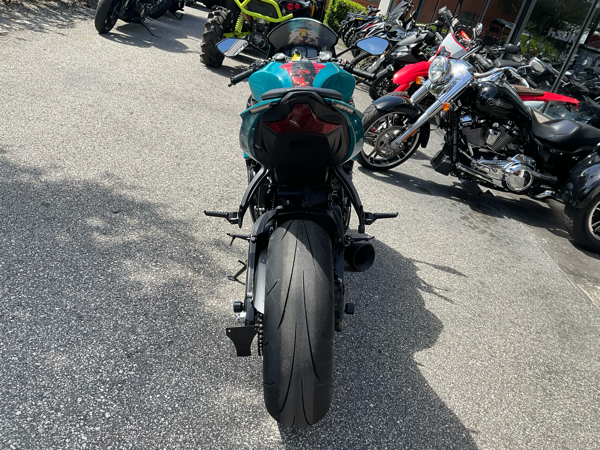 2021 Kawasaki Ninja ZX-6R in Sanford, Florida - Photo 9