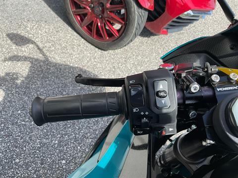 2021 Kawasaki Ninja ZX-6R in Sanford, Florida - Photo 25