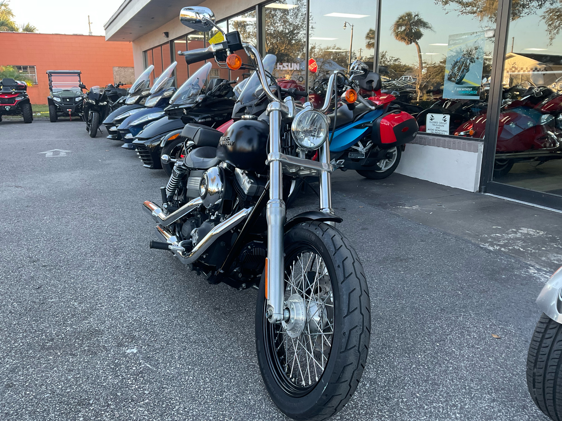 2011 Harley-Davidson Dyna® Street Bob® in Sanford, Florida - Photo 5