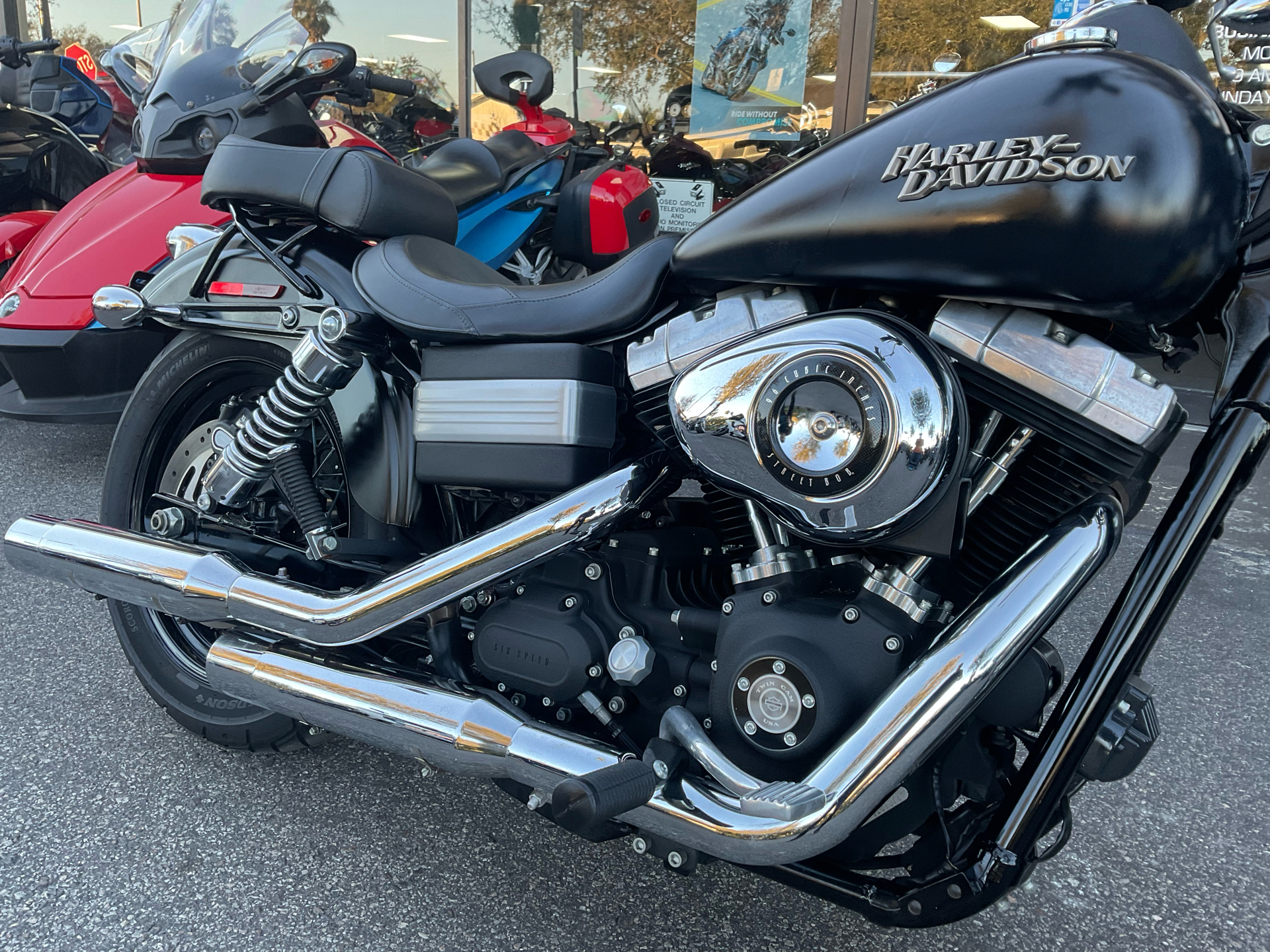 2011 Harley-Davidson Dyna® Street Bob® in Sanford, Florida - Photo 18