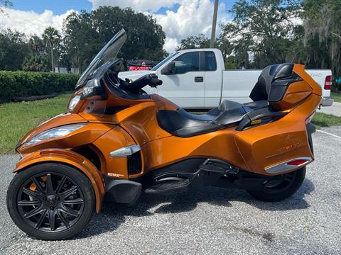2014 Can-Am Spyder® RT-S SE6 in Sanford, Florida - Photo 7