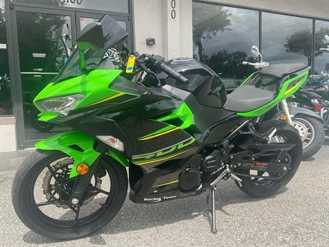 2018 Kawasaki Ninja 400 ABS in Sanford, Florida - Photo 2