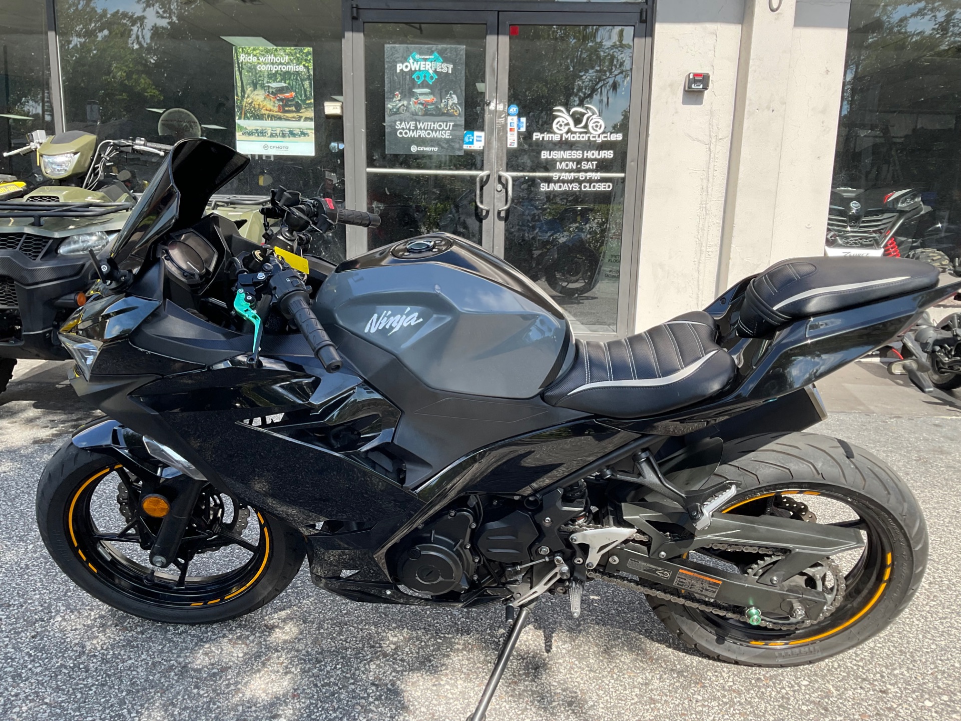 2018 Kawasaki Ninja 400 ABS in Sanford, Florida - Photo 1