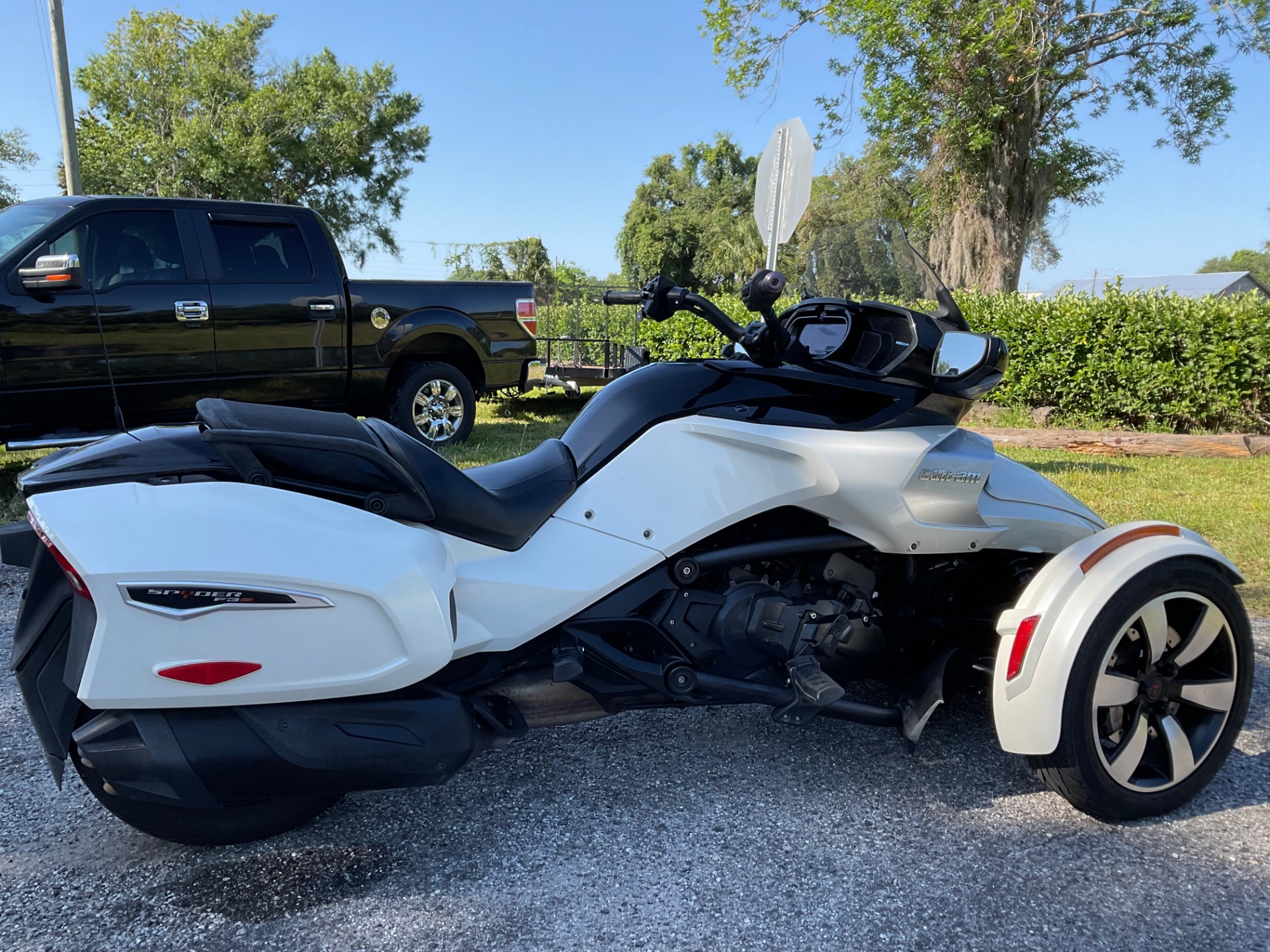 2018 Can-Am Spyder F3-T in Sanford, Florida - Photo 2