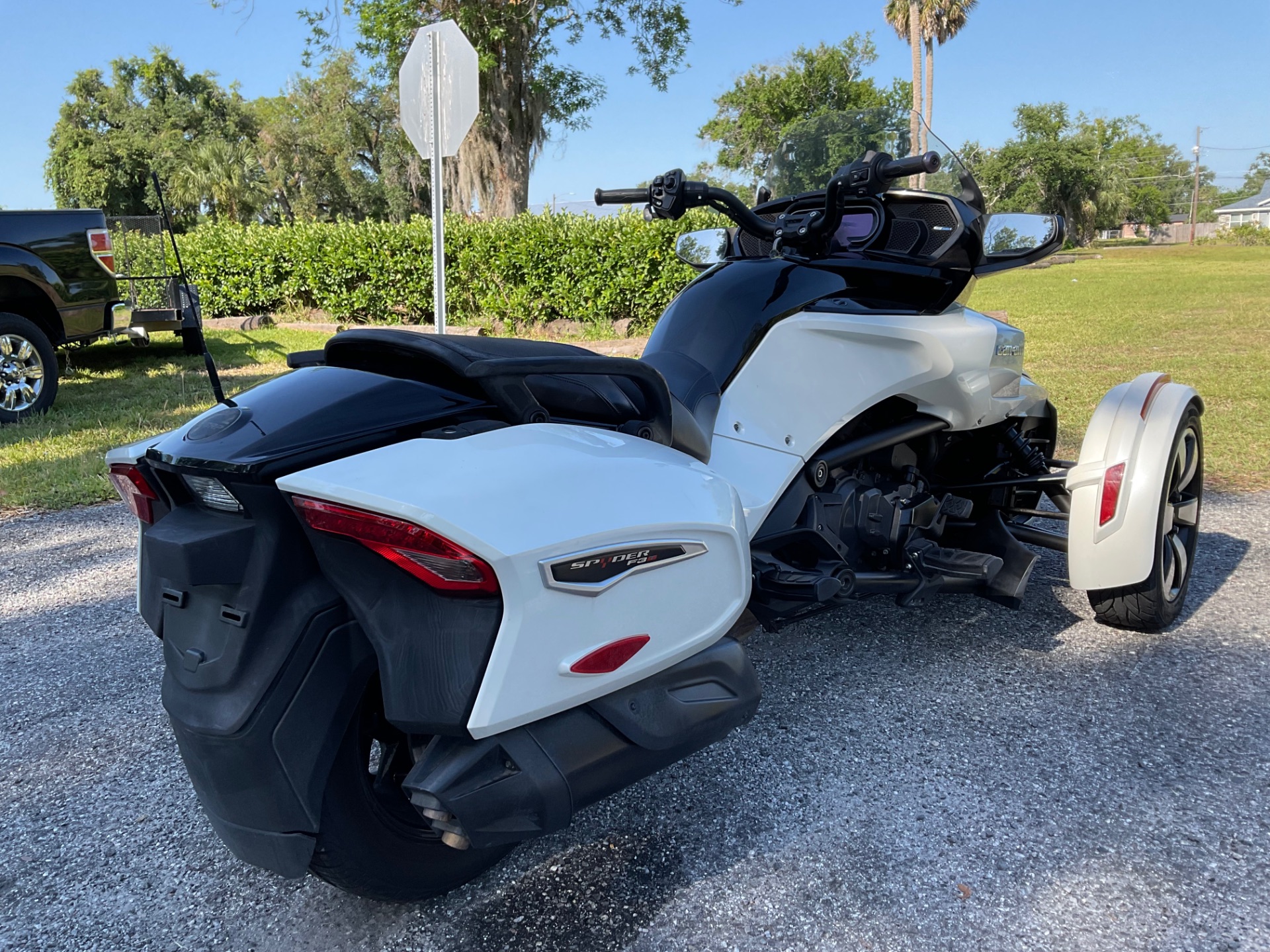 2018 Can-Am Spyder F3-T in Sanford, Florida - Photo 3