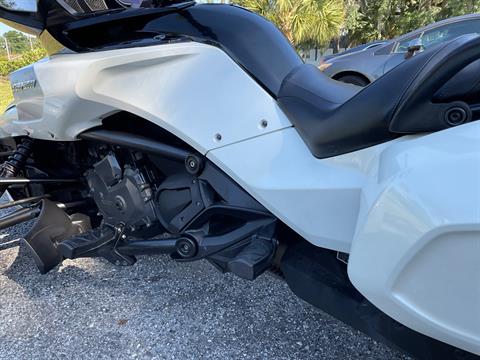 2018 Can-Am Spyder F3-T in Sanford, Florida - Photo 19