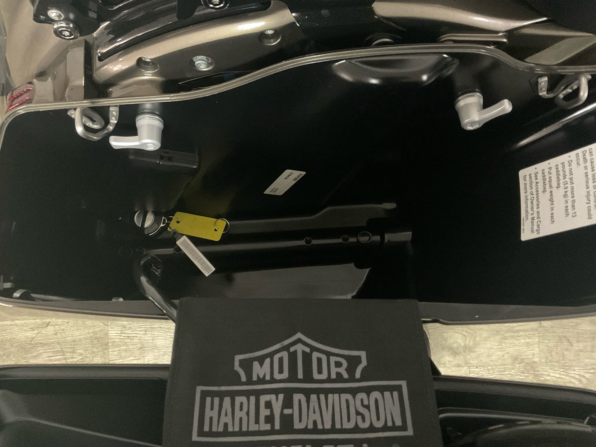 2021 Harley-Davidson CVO™ Street Glide® in Sanford, Florida - Photo 23