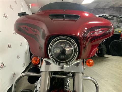 2017 Harley-Davidson Street Glide® Special in Sanford, Florida - Photo 12