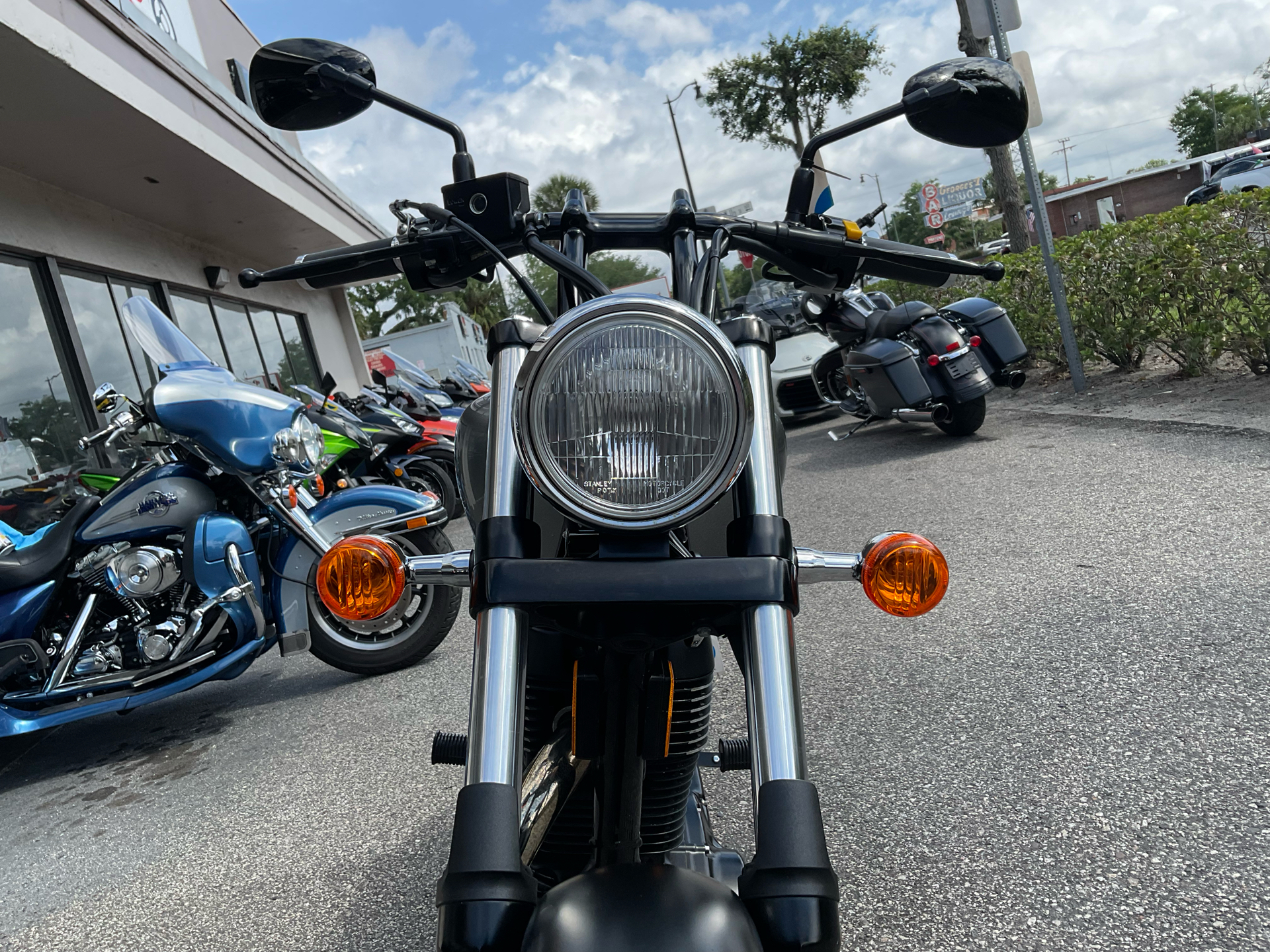 2019 Suzuki Boulevard S40 in Sanford, Florida - Photo 16
