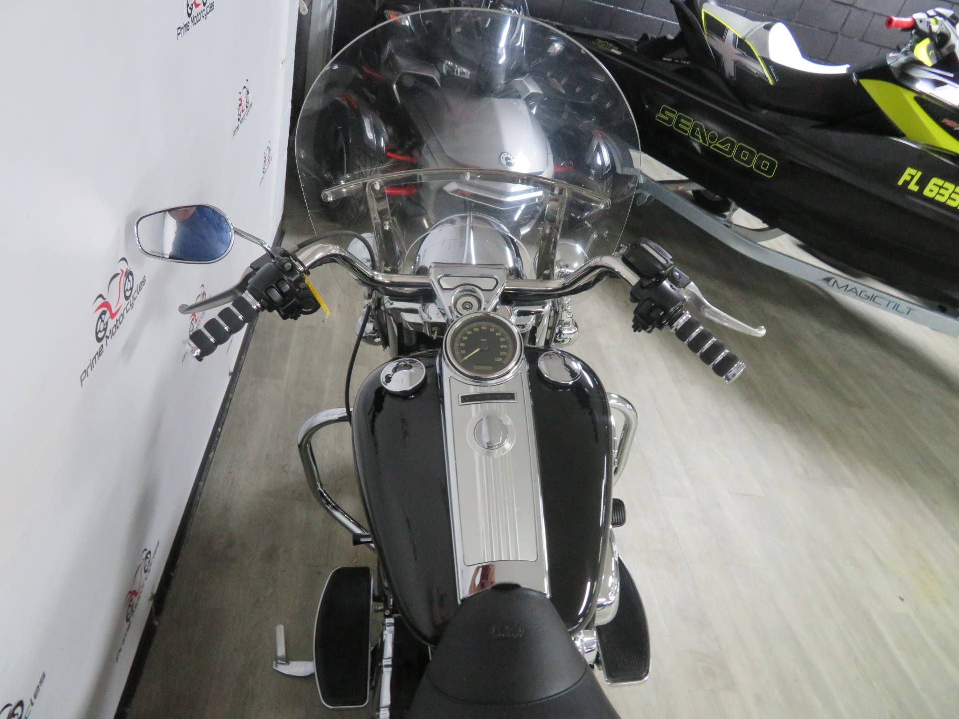 2013 Harley-Davidson Road King® Classic in Sanford, Florida - Photo 25