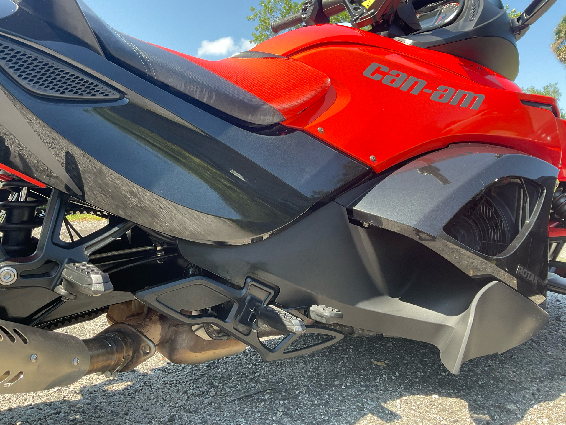 2016 Can-Am Spyder RS-S SE5 in Sanford, Florida - Photo 12