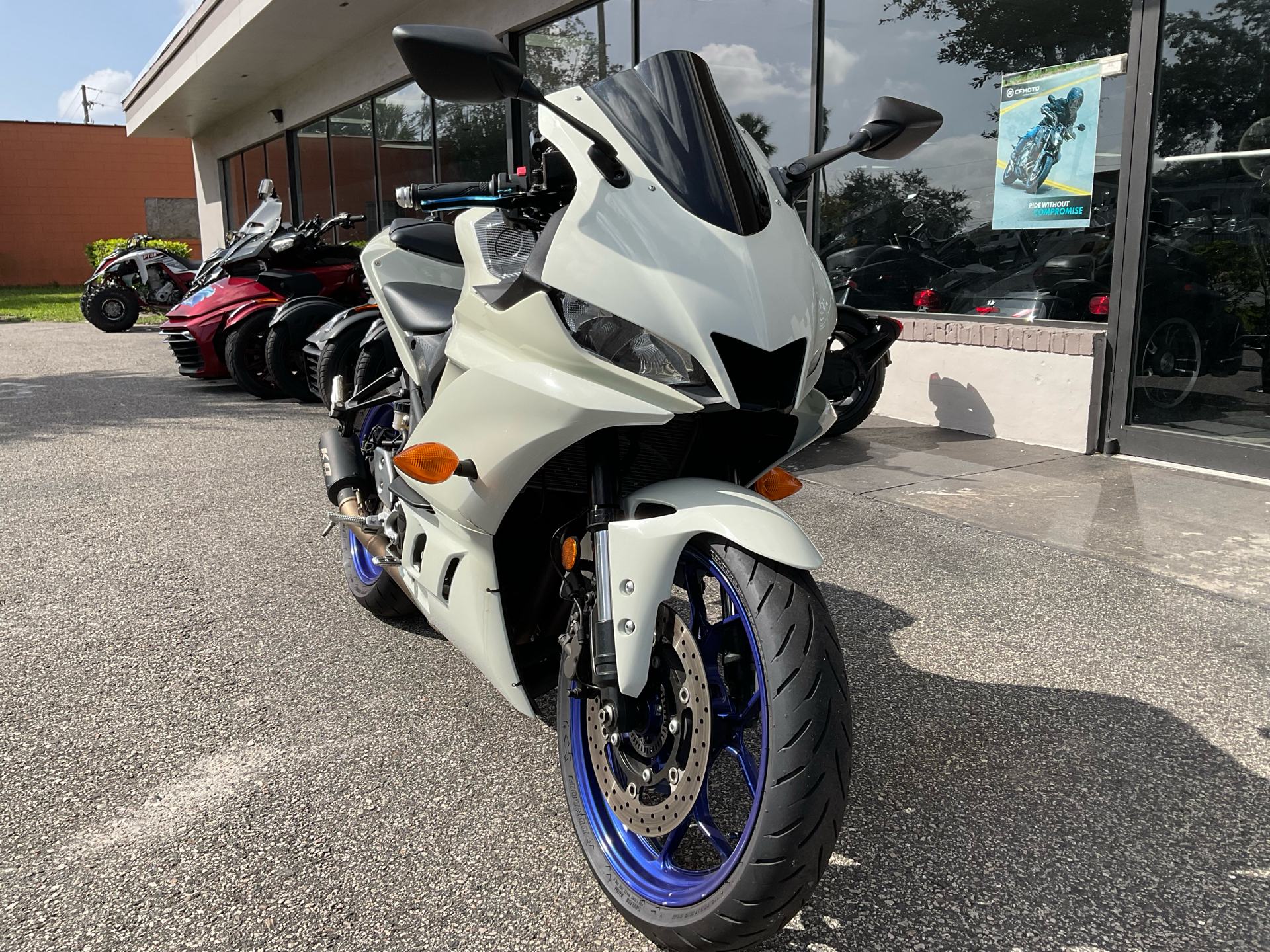 2021 Yamaha YZF-R3 ABS in Sanford, Florida - Photo 5