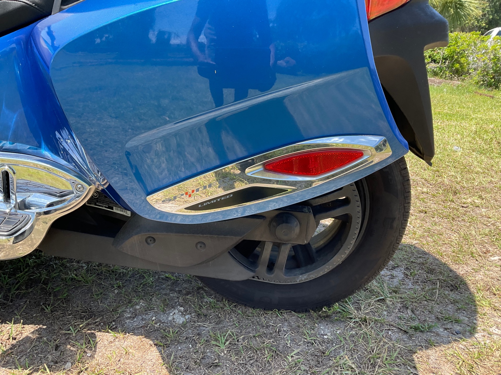 2018 Can-Am Spyder RT Limited in Sanford, Florida - Photo 11