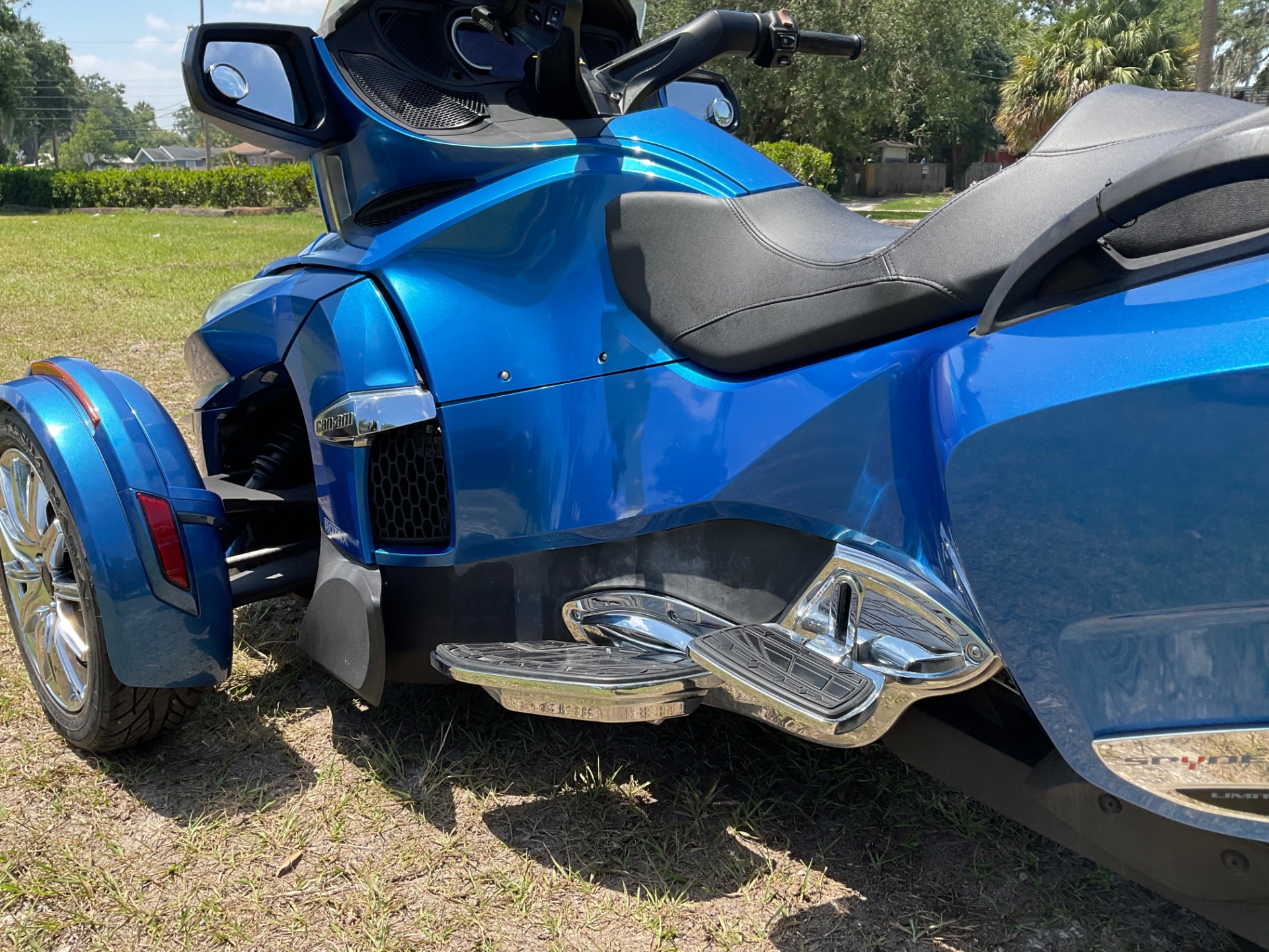 2018 Can-Am Spyder RT Limited in Sanford, Florida - Photo 12