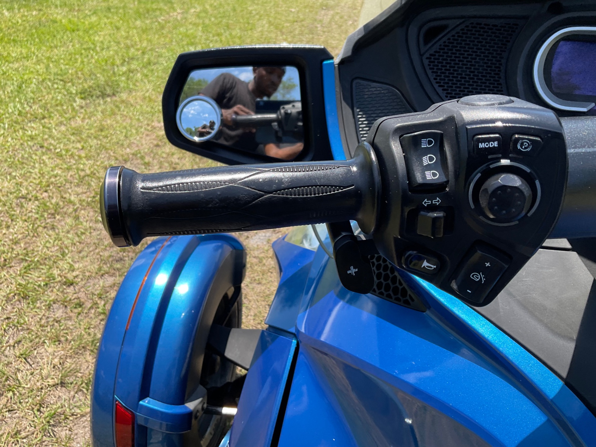 2018 Can-Am Spyder RT Limited in Sanford, Florida - Photo 27