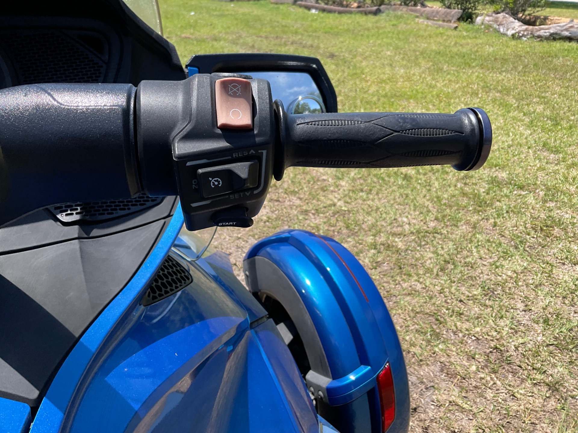 2018 Can-Am Spyder RT Limited in Sanford, Florida - Photo 28