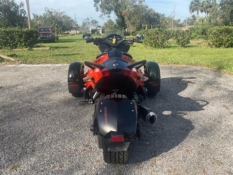 2012 Can-Am Spyder® RS-S SE5 in Sanford, Florida - Photo 9