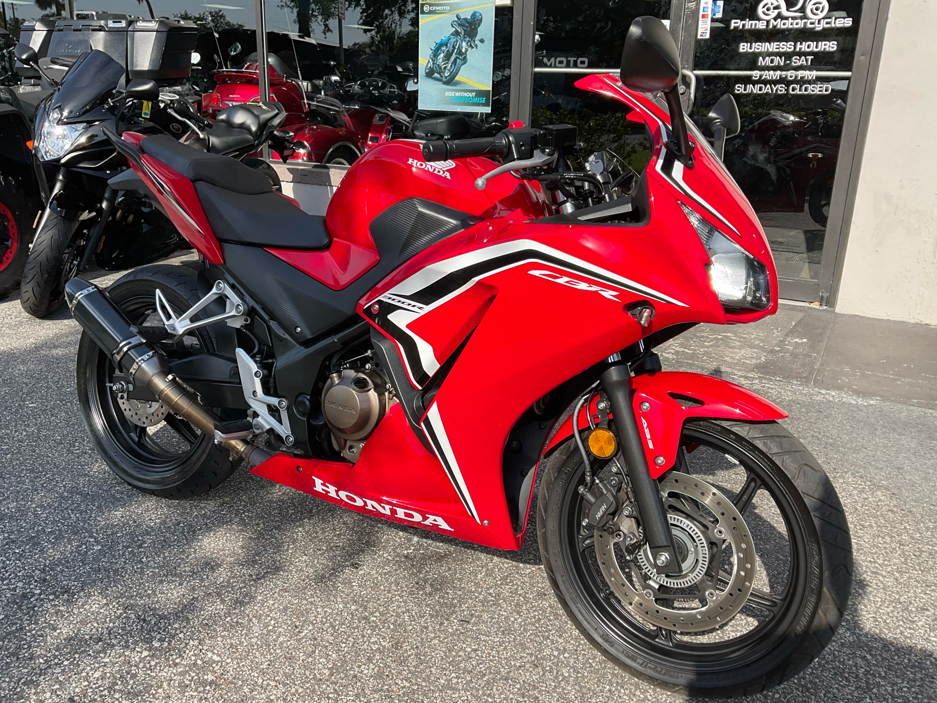 2021 Honda CBR300R ABS in Sanford, Florida - Photo 6
