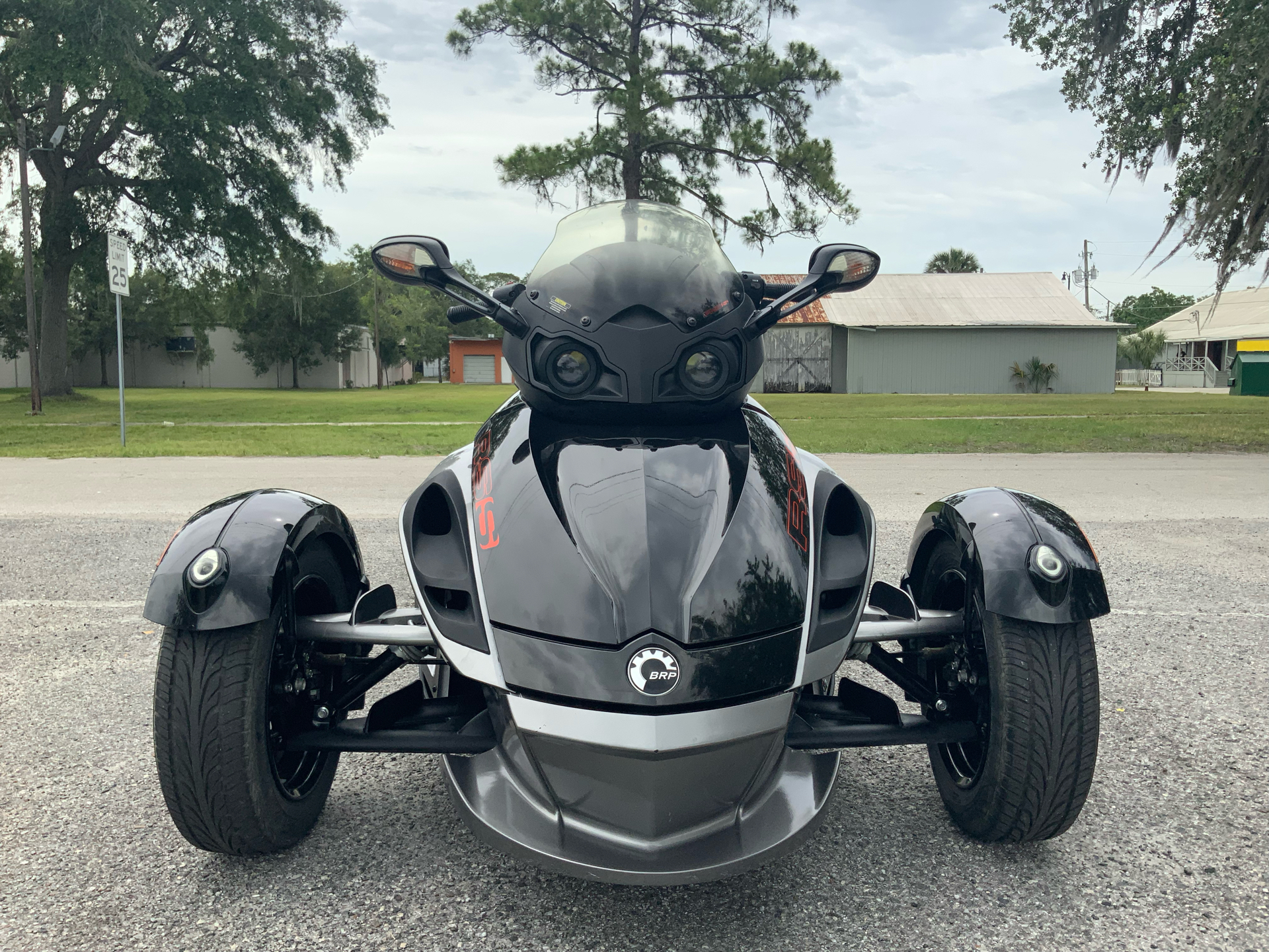 2011 Can-Am Spyder® RS-S SE5 in Sanford, Florida - Photo 4