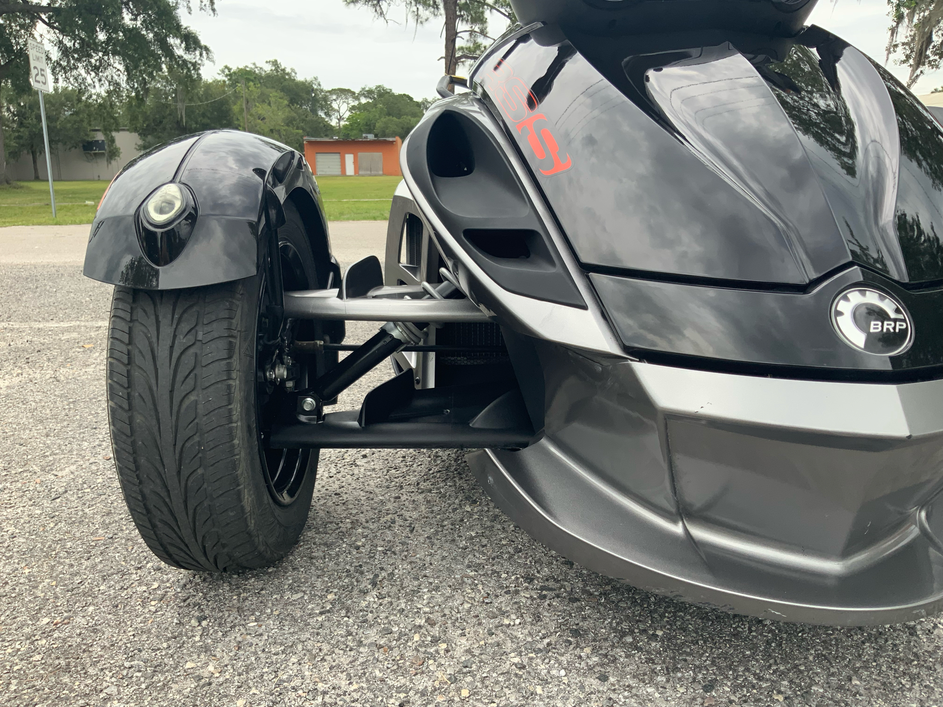 2011 Can-Am Spyder® RS-S SE5 in Sanford, Florida - Photo 15
