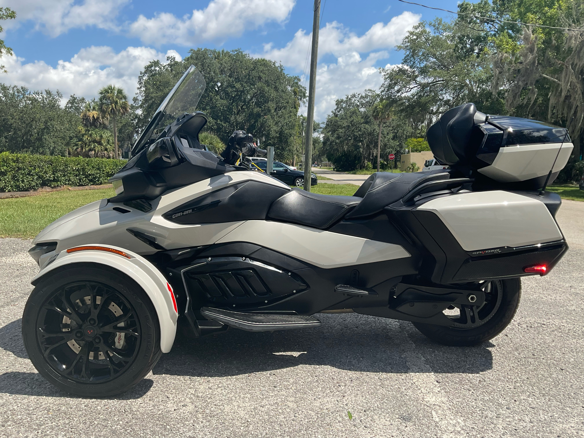 2020 Can-Am Spyder RT Limited in Sanford, Florida - Photo 7