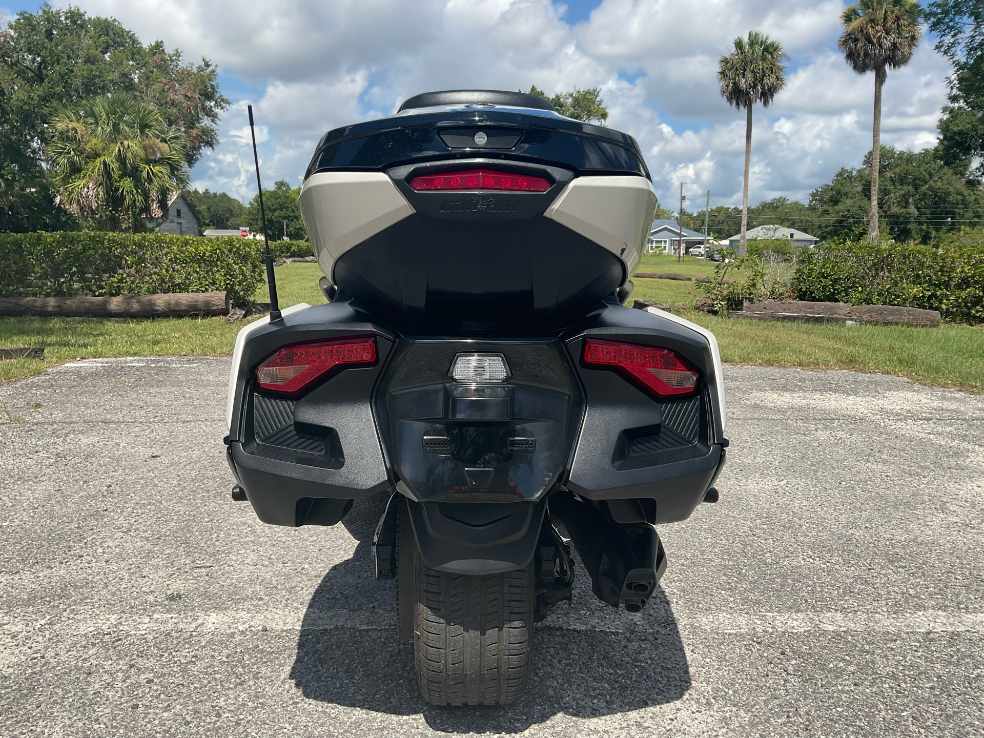 2020 Can-Am Spyder RT Limited in Sanford, Florida - Photo 9