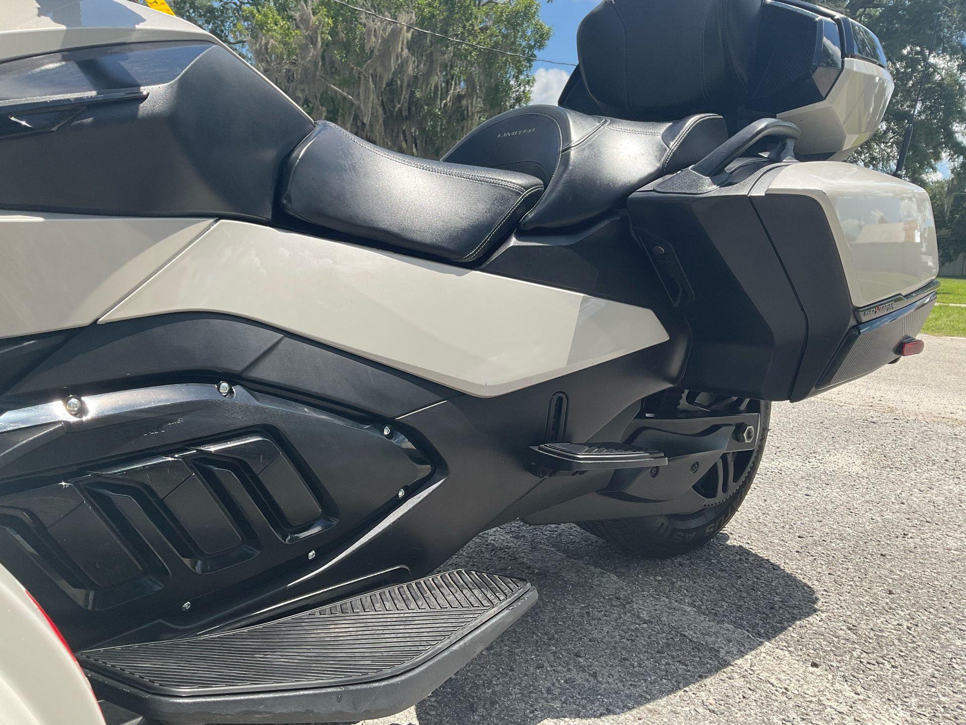 2020 Can-Am Spyder RT Limited in Sanford, Florida - Photo 20